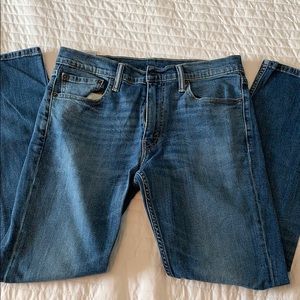 Men’s Levi Strauss jeans. Straight leg. 33x32.